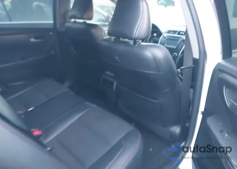 2017 Toyota Camry Se z USA, uszkodzony, nr VIN 4T1BF1FKXHU294481